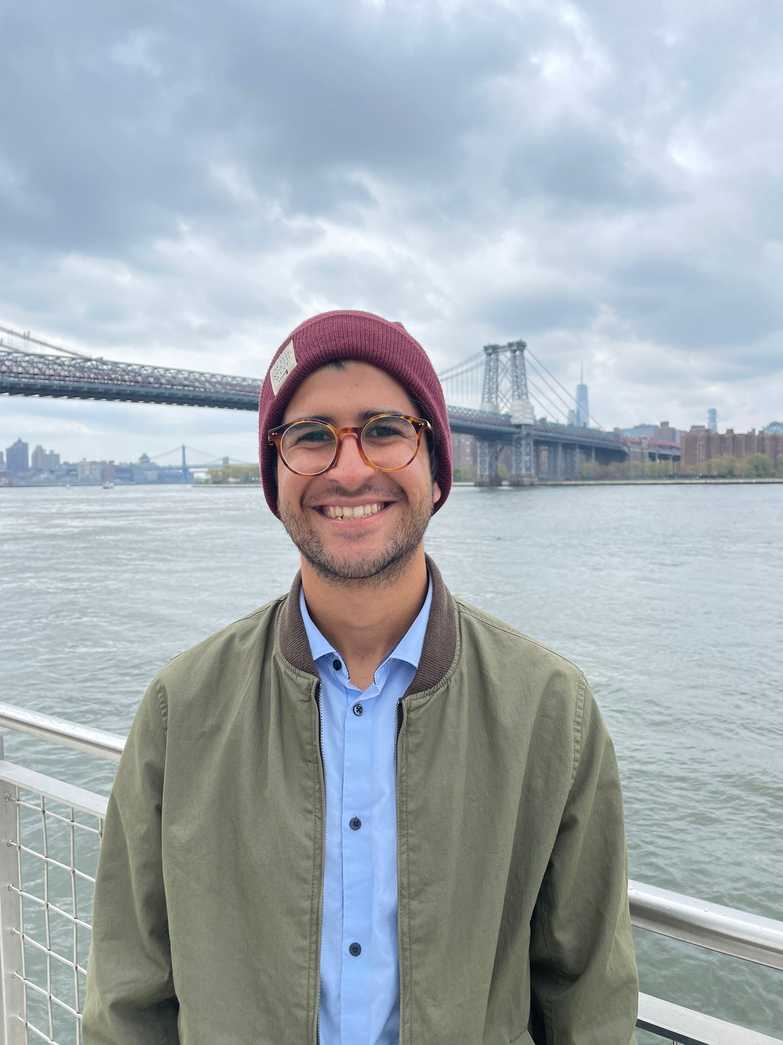  Jose in front of NYC bridge